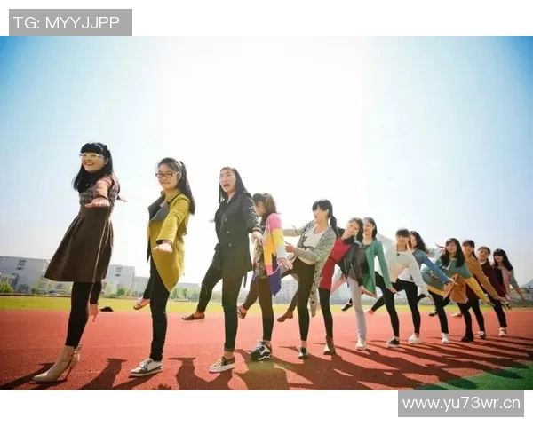 羽毛球赛场上的追梦旅程：陈芳的奋斗与成长故事